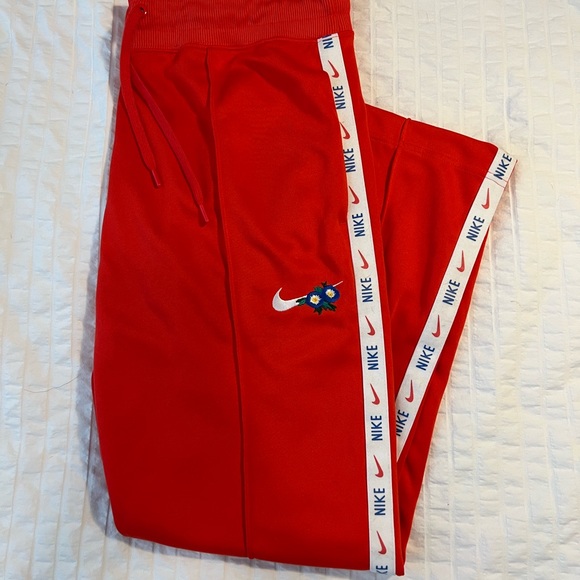 Nike Red Track Pants/Joggers - Picture 3 of 4